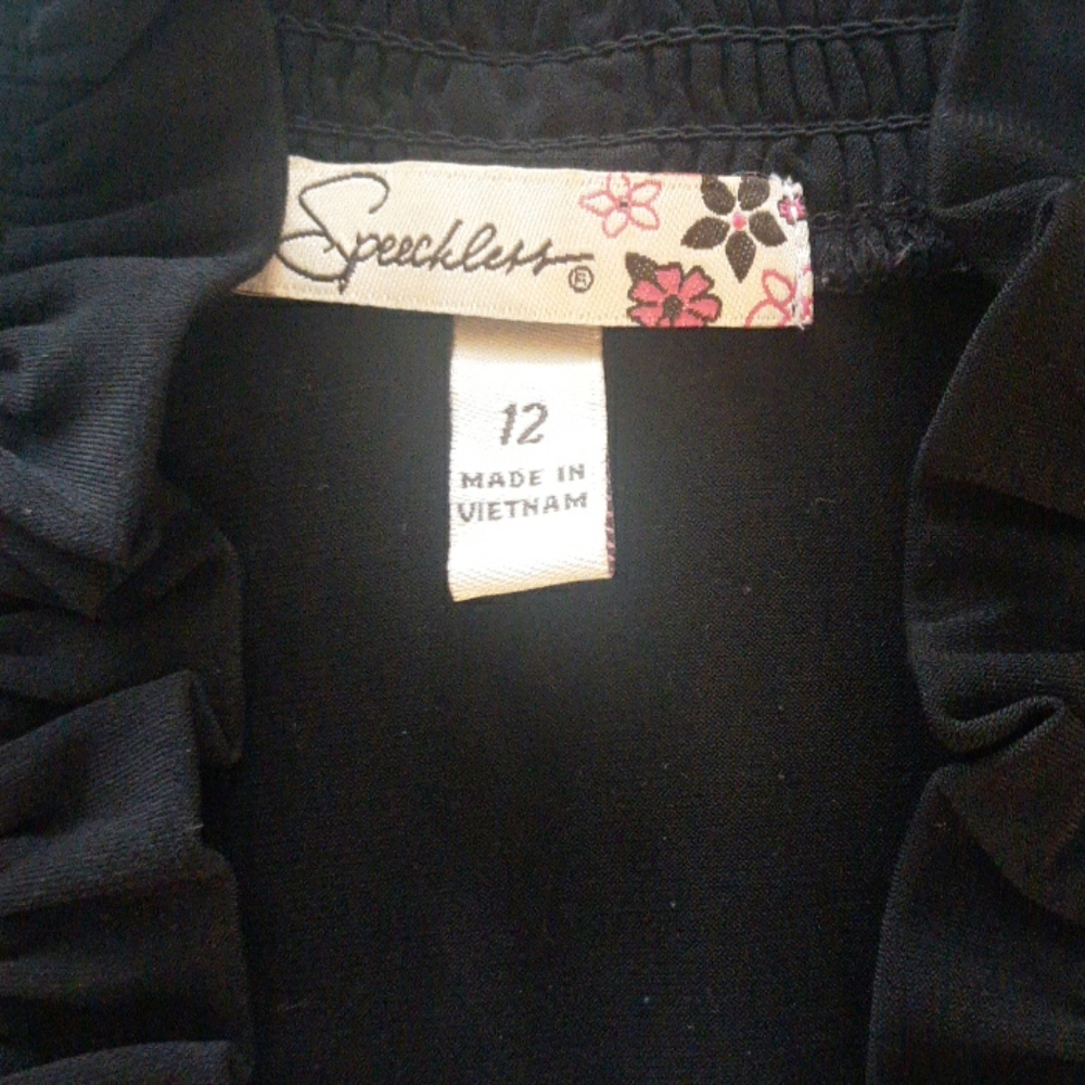 2 Dresses - Picture 2 of 7
